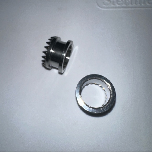 New 16 mm Ear Plugs piercings Earrings lobes never worn - Picture 6 of 7